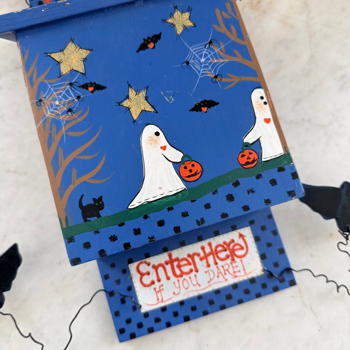 90’s bat barn wall hanging