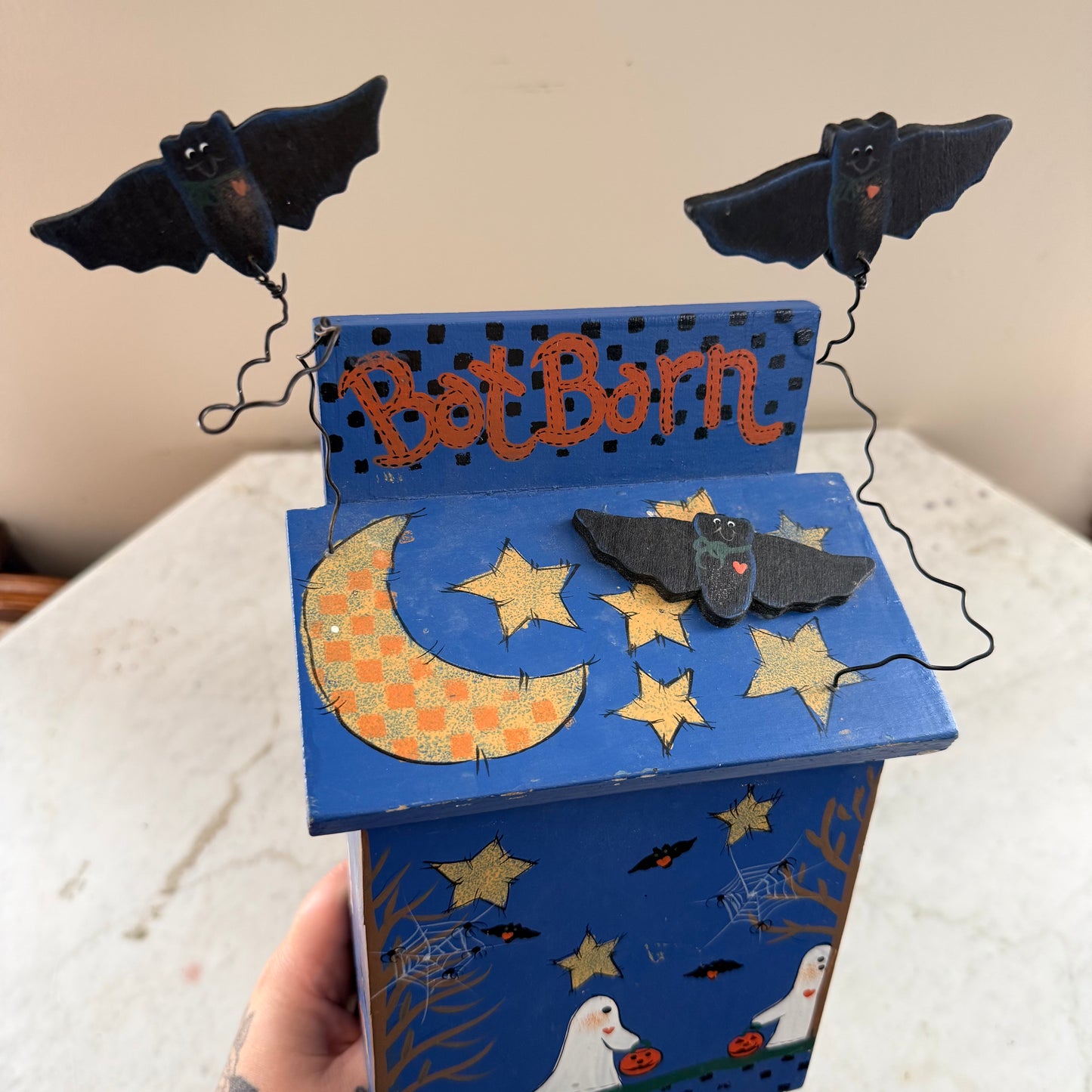 90’s bat barn wall hanging