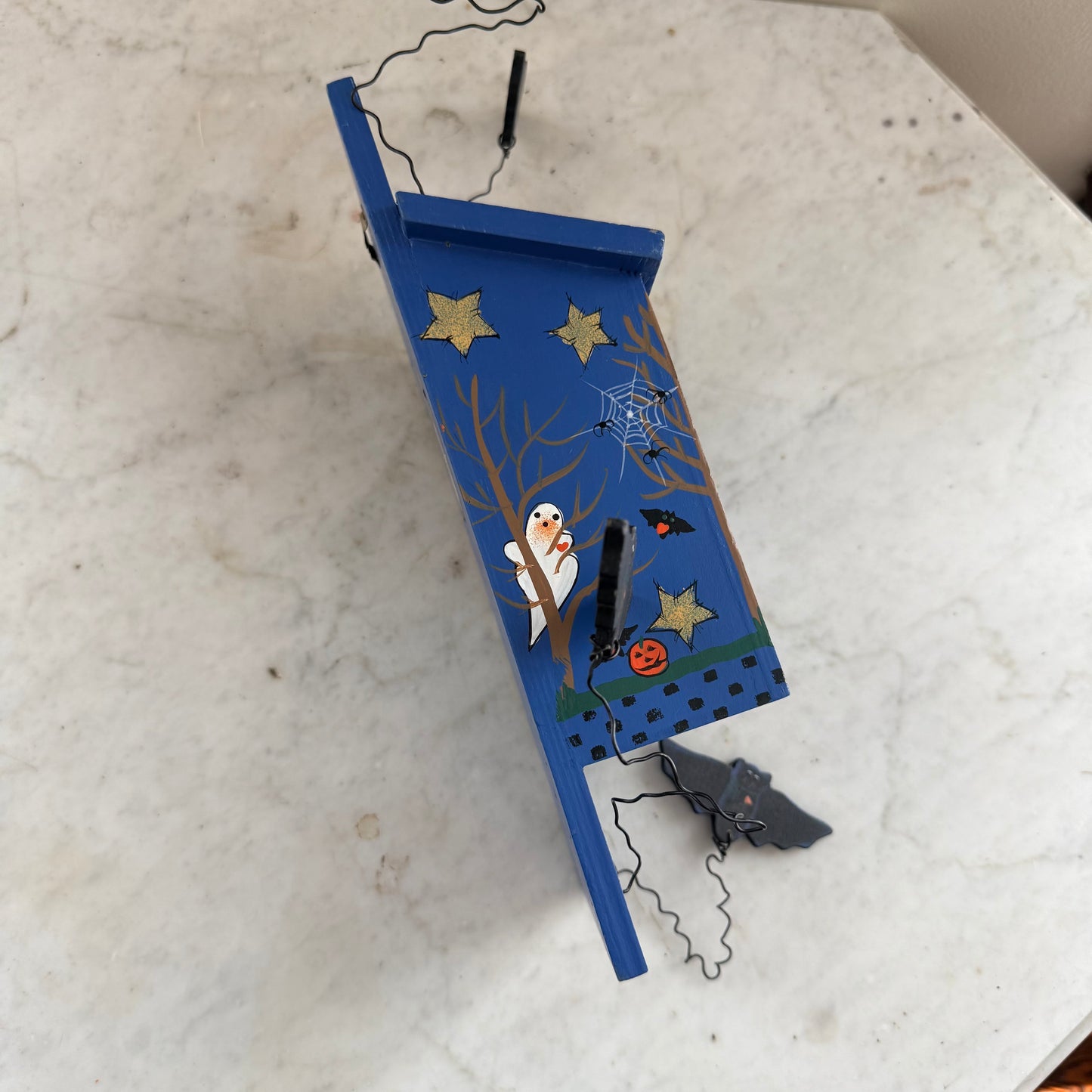 90’s bat barn wall hanging