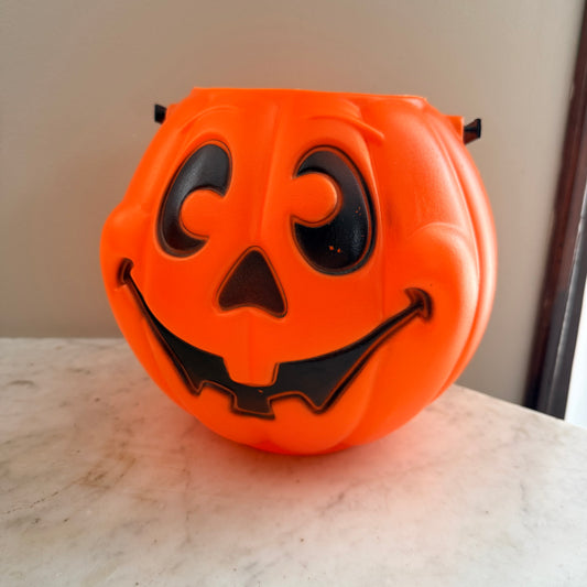 90’s jack-o’-lantern candy bucket