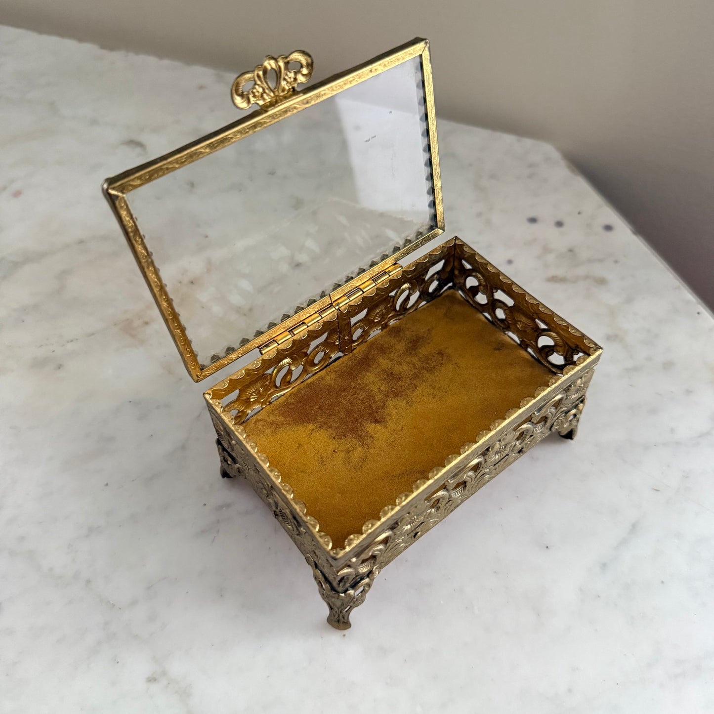 gold filigree jewelry casket