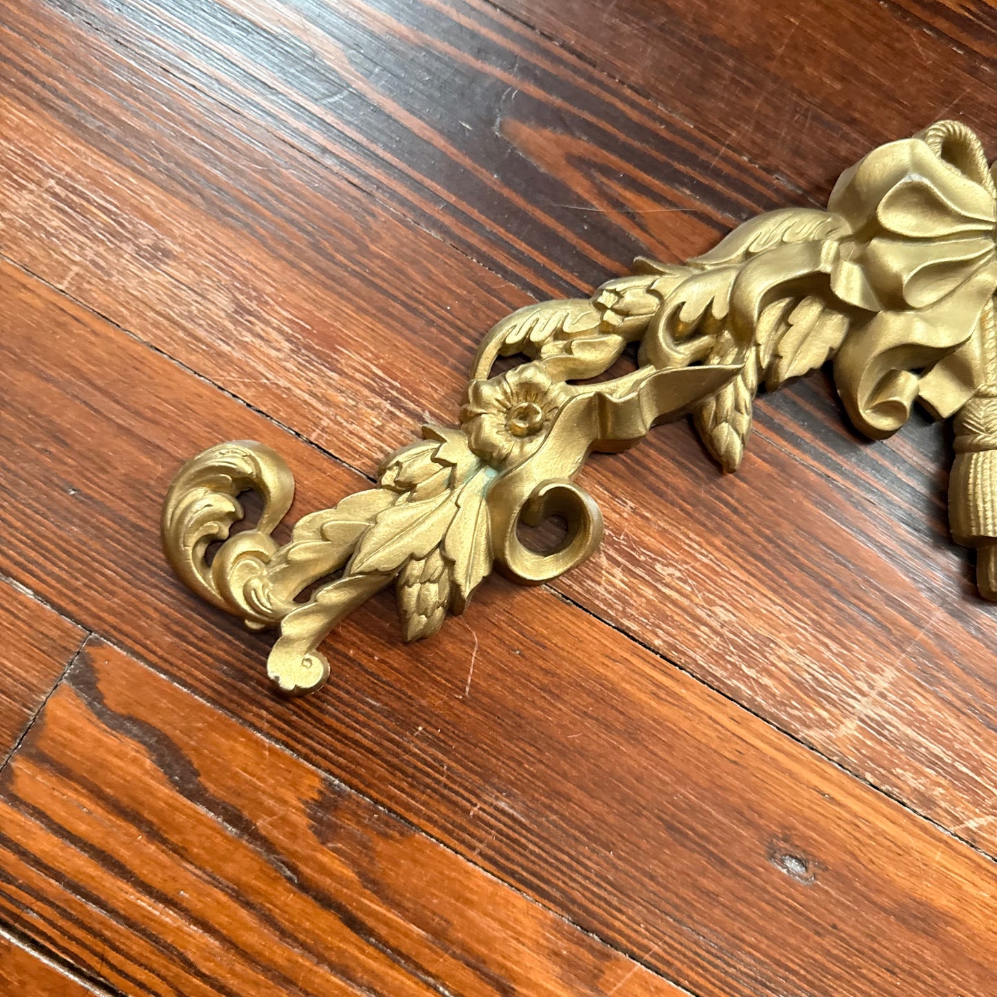 vintage floral swag plaque