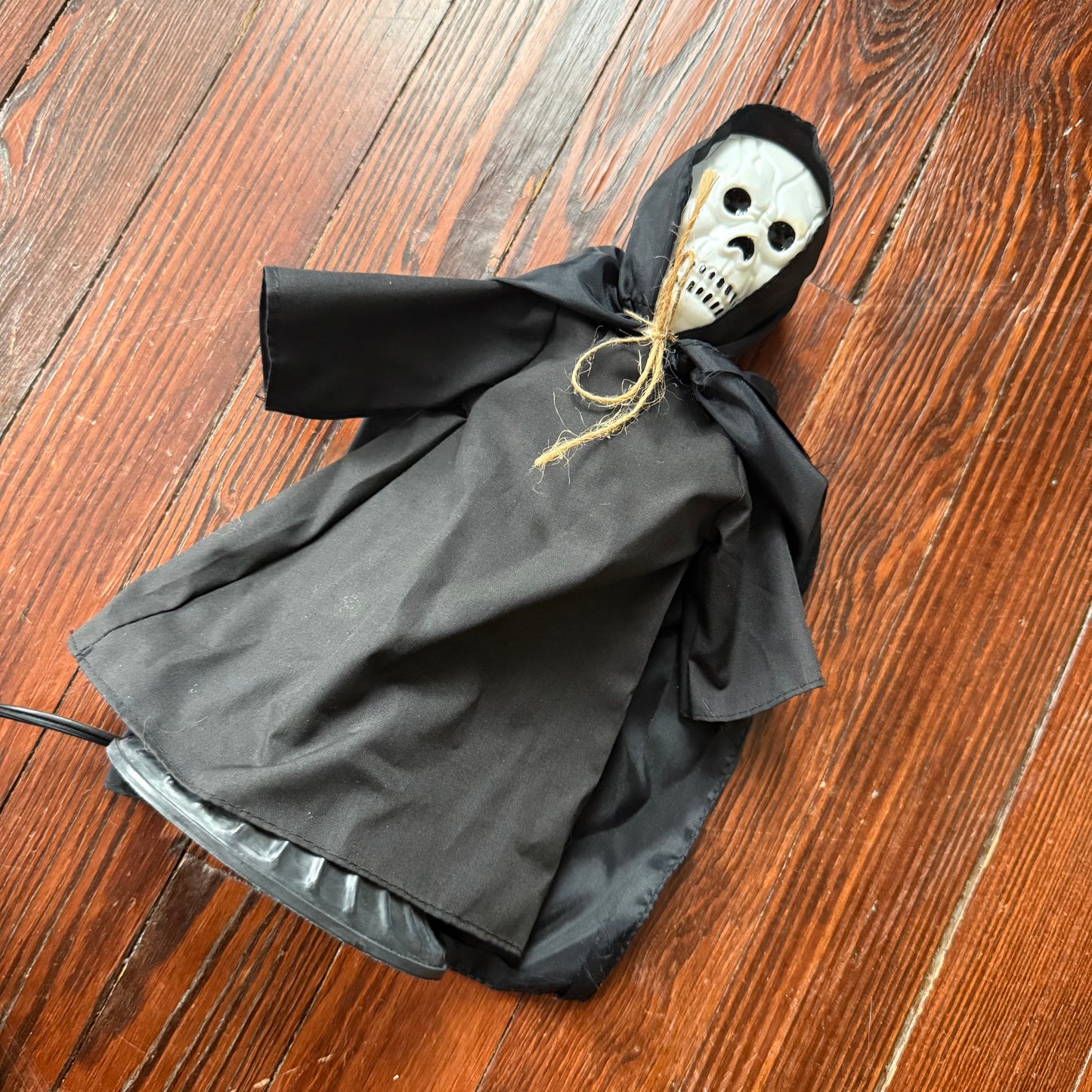 skeleton blow mold candolier