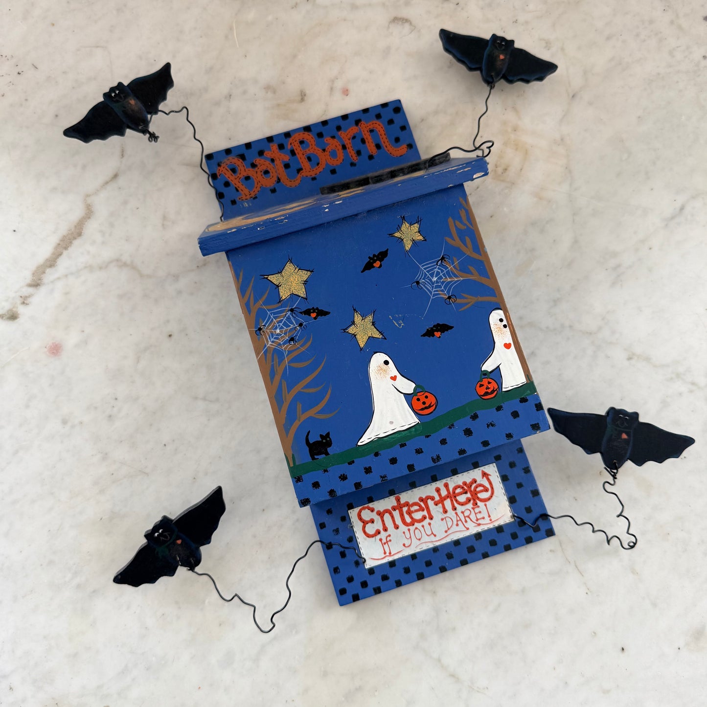 90’s bat barn wall hanging