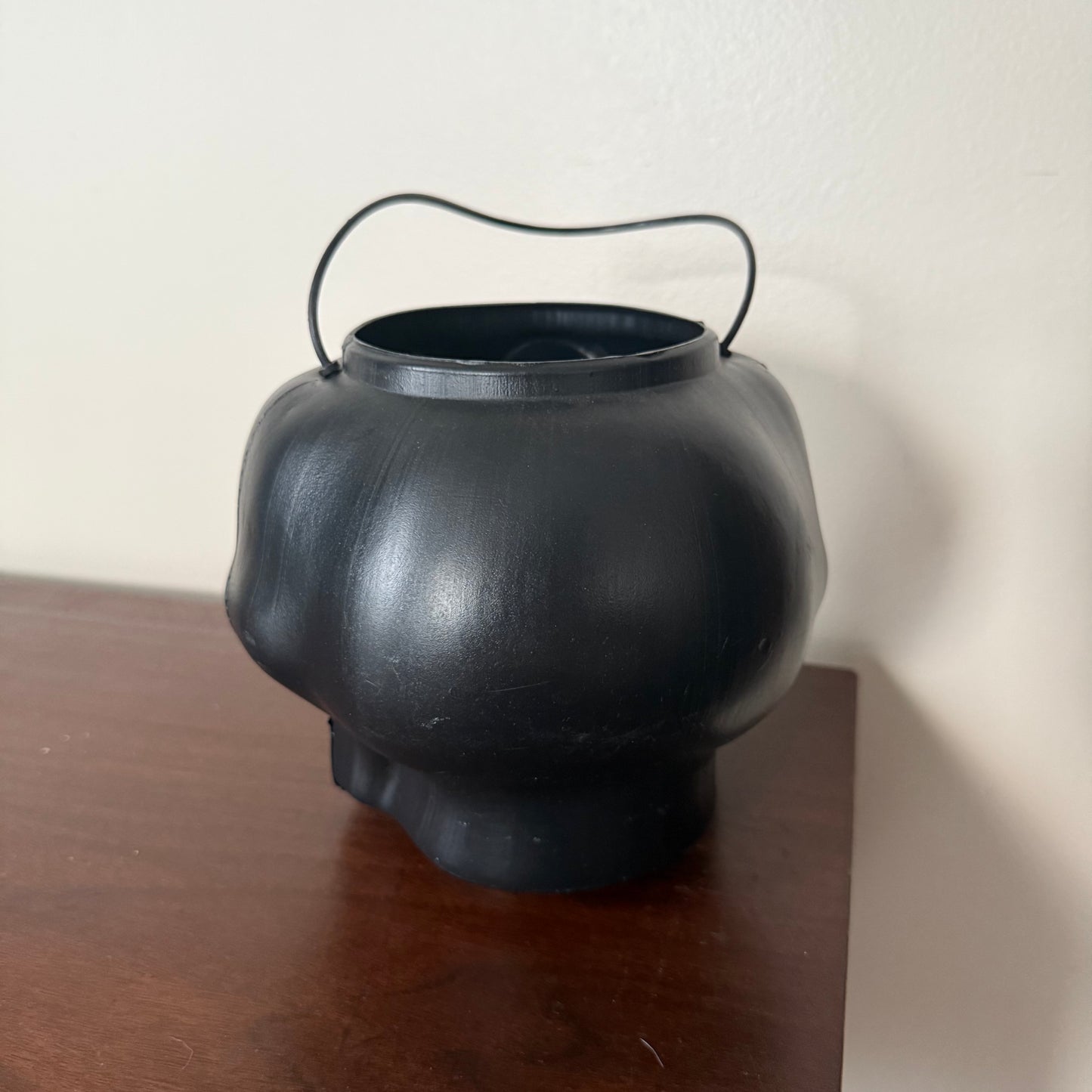 blow mold skull bucket