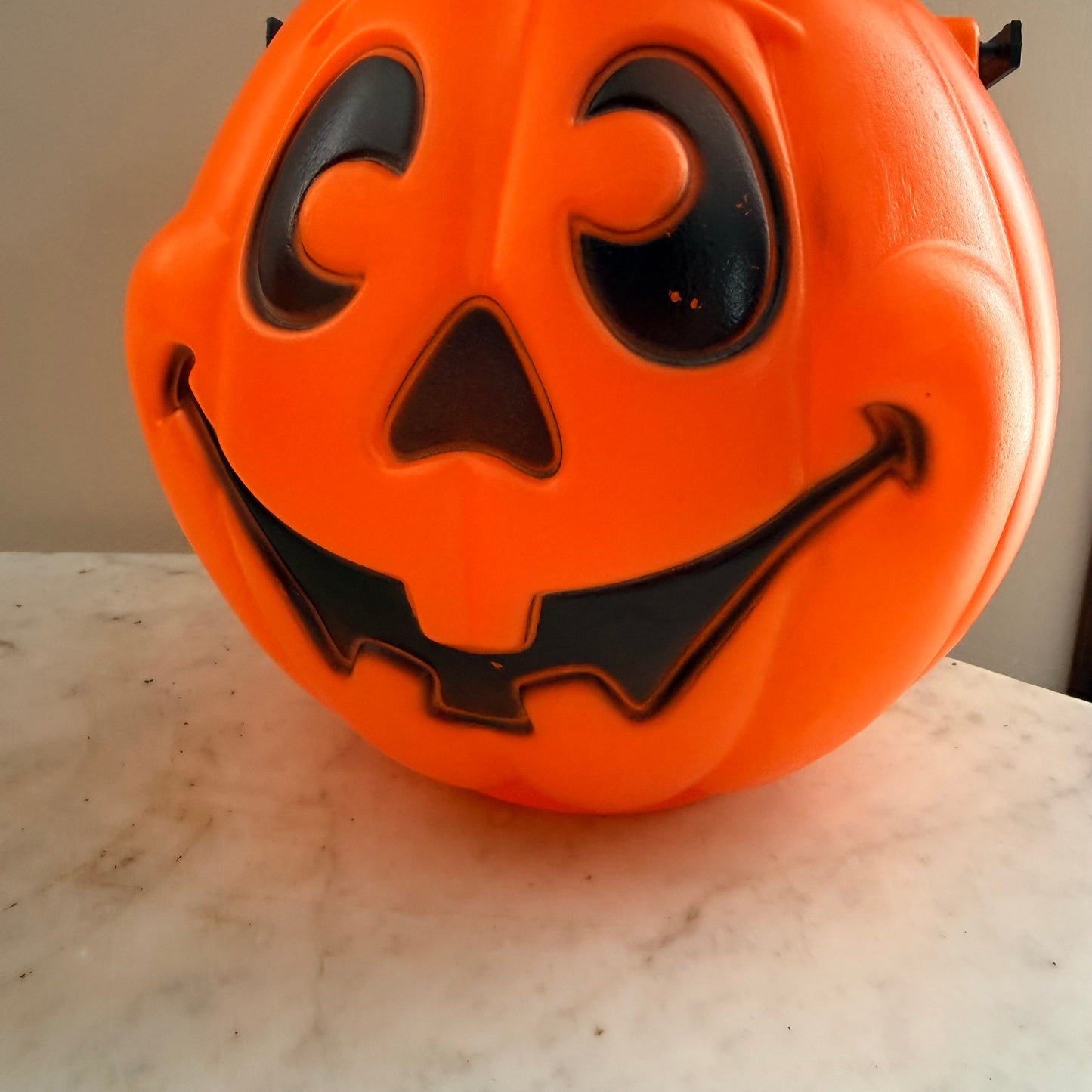 90’s jack-o’-lantern candy bucket